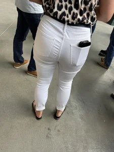 HUGE ASSES IN LULULEMON🔥