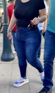 Chubby matures in blue jeans in the croud street creepshots