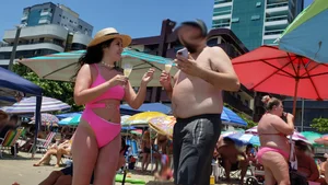 Brazillian beach creepshots, huge gallery of candid girls in swimsuits