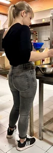 Black Jeans Nice Ass (NOT OC)