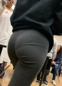 Hot Latina In Super Tight Leggings with Pantyline