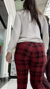 Sexy Milf in Xmas Checkered Leggings (oc)