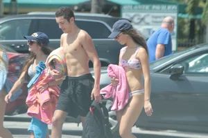 Candid Florida beach and bikini girls
