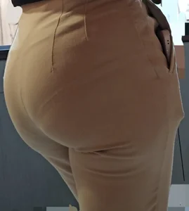 Round ass VPL