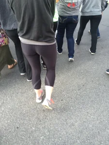 Candid Booty in Yoga Pants on the Street