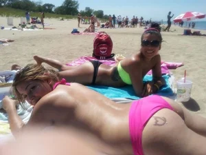 Candid beach and bikini babes