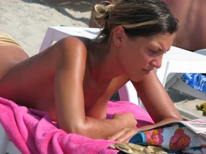 Candid beach and bikini babes