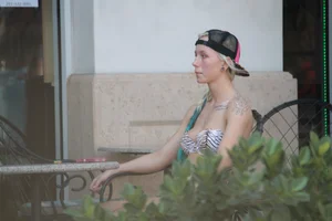 Sexy Florida girls in bikinis