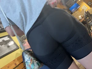 Insanely huge pawg (oc)