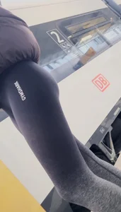 Small ass in black gymshark in the wild
