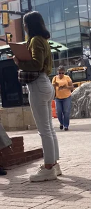 Asian Bubble Butt in Jeans