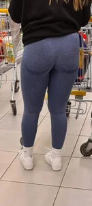 Sporty pants in shop