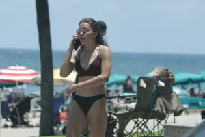 Florida beach and bikini girls