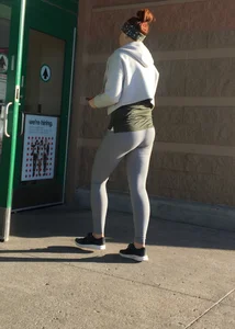 Oklahoma milf in grey leggings shopping at Target