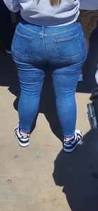 [BIG ASS] Wide Hips British Chick