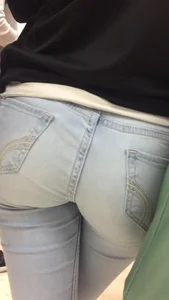 Sexy Candid Ass in Light-Blue Tight Jeans Street Creepshot