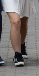 Nice Female Legs Creepshots on the Street Gallery