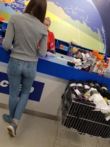 Sexy Russian babe with a great ass in tight jeans