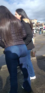 Rich buttocks, tight jeans, uff