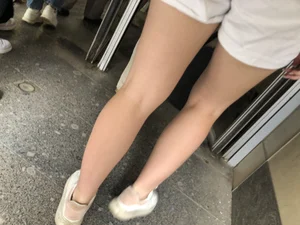 Hot legs and booty in shorts closeups