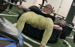 TINY PETITE TEEN YELLOW LEGGINGS   GOD TIER  ️