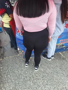 chubby butt in black leggings,[OC] part 3.