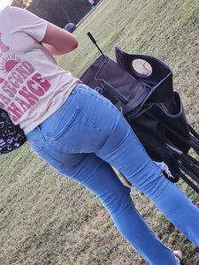 Out In The Wild 57 ( Slim Thick latina mom pt.5)