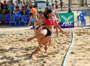 Thai candid volleyball girls
