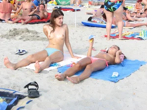 Topless and nude beach sexy girls