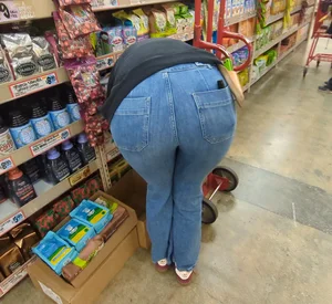 Cutie w/ a little booty Trader Joes white girl jeans