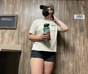 Thick college slut in shorts