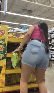 A post full of Latinas