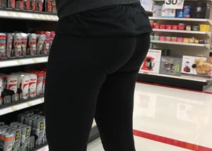 Target blonde milf shopping in tight leggings with a nice ass