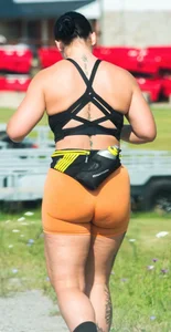 Pawg Jog: Thick cheeks bright orange