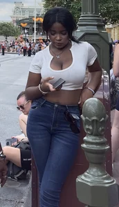 THEME PARK EBONY CLEAVAGE