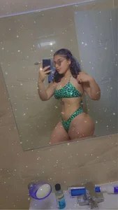 Sexy Girl in Various Kinds of Lingerie Mirror Selfies, Big Booty