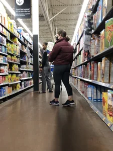 Squatting Teen Green Lulu VTL