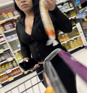 Thick mixed girl in leggings whaletail tease