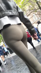 Grey leggings