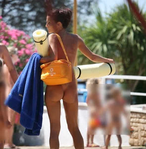 Nude beach pool milfs and mature ladies