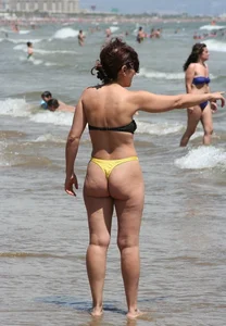 Beach and bikini candid girls