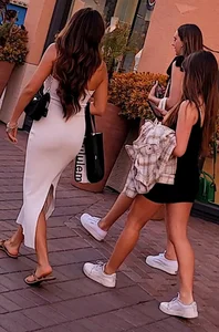 Random hotties booty batch mall