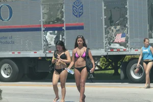 Various sexy Florida beach and bikini girls