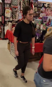 College PAWG with perfect bubble ass w/ Closeups