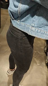 My friend’s ass - Part 7 (OC)