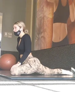 Blonde Working Out With A Big Ass