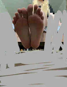 Teen girls and their feet