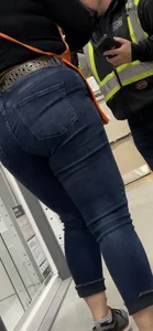 Thick juicy mama ass at HD