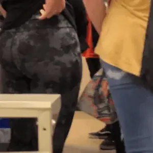 Teen college booty in leggings closeups