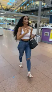 Curvy Airport Latina [oc]